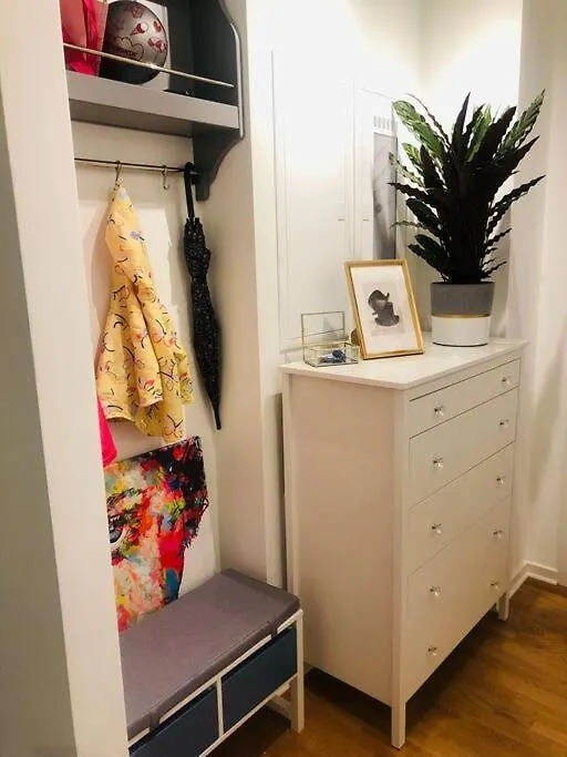 デュッセルドルフLux 2Bd W/ Rooftop Terrace And Rhine Views!アパートメント ドイツ
