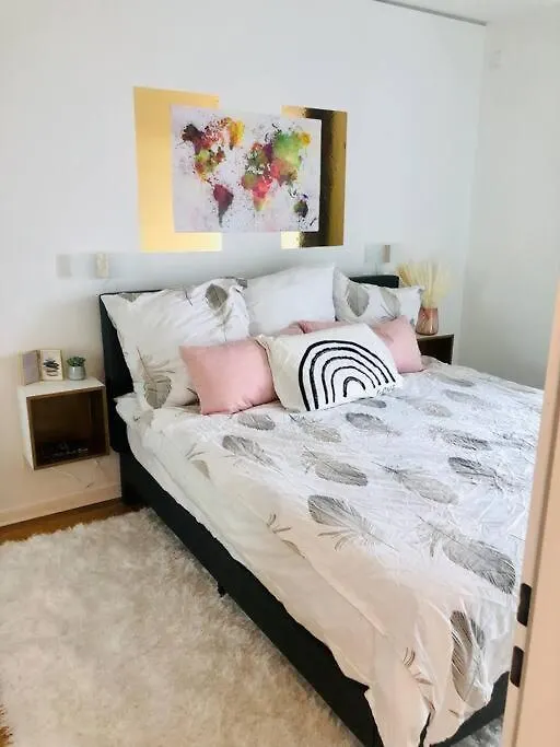 デュッセルドルフLux 2Bd W/ Rooftop Terrace And Rhine Views!アパートメント 0*, デュッセルドルフ ドイツ