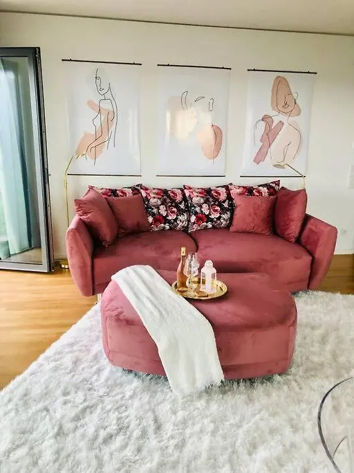 デュッセルドルフLux 2Bd W/ Rooftop Terrace And Rhine Views!アパートメント デュッセルドルフ